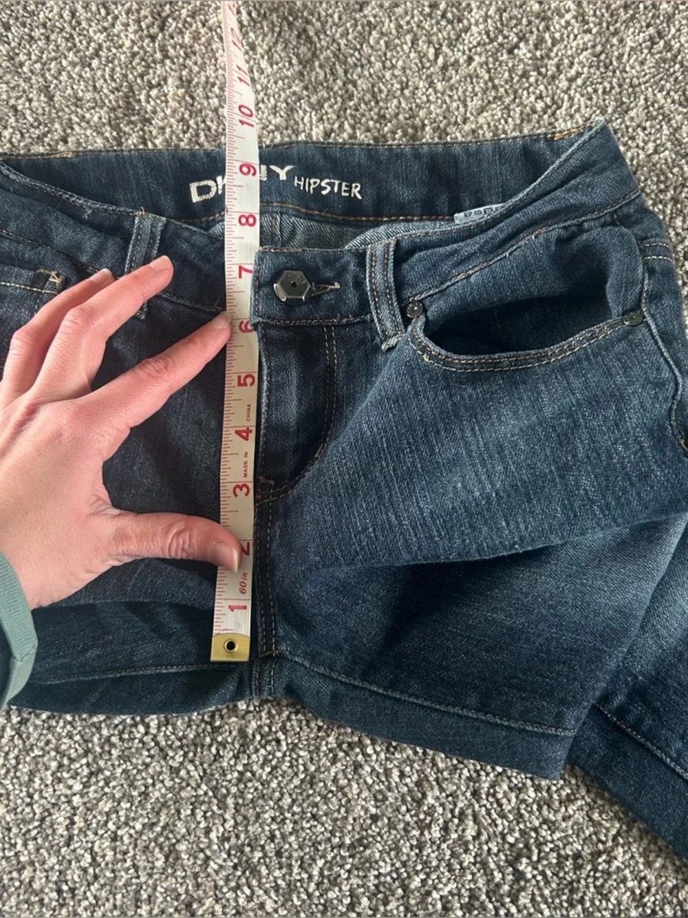 [DKNY] Hipster Skinny Jeans